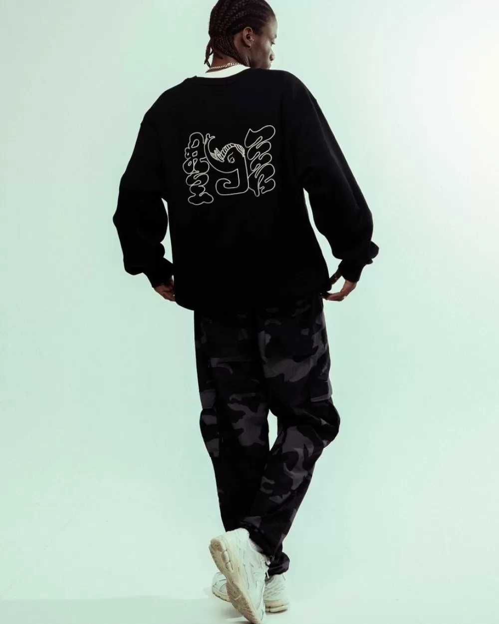 Grimey Sudadera Tusker Temple Vintage - Black | Fw23 Shop